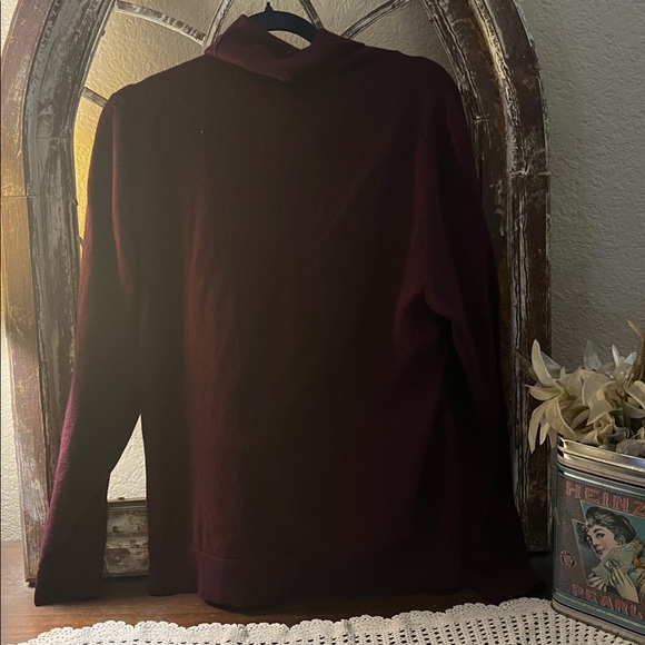 Club Room Burgundy Sweater , Size Large - Picture 1 of 8